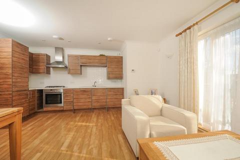 2 bedroom apartment to rent, Richmond Court,  Headington,  OX3