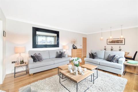 3 bedroom apartment for sale, Farley Court, Kensington, W14