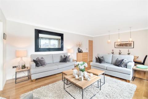 Farley Court, Kensington, W14