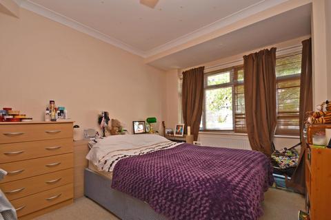 1 bedroom flat to rent, Marlborough Close, Colliers Wood