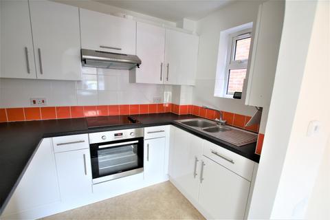 1 bedroom flat to rent, Nelson Road, Winchester, Unfurnished