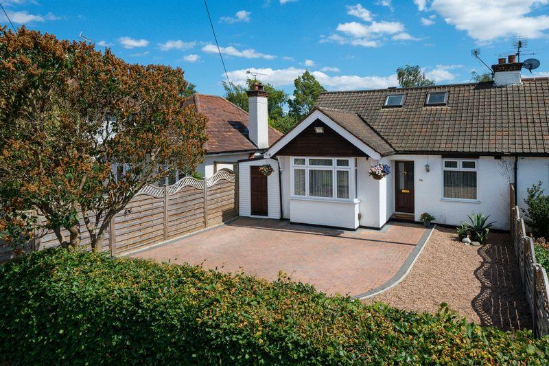 Harpenden Lane, Redbourn 3 bed semidetached bungalow £500,000