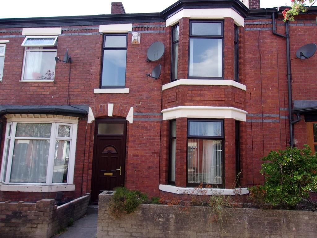 Agincourt Street, Heywood 3 bed terraced house £595 pcm (£137 pw)