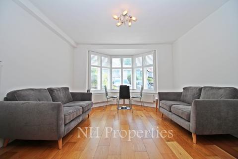 3 bedroom flat to rent, Woodstock Avenue, LONDON NW11