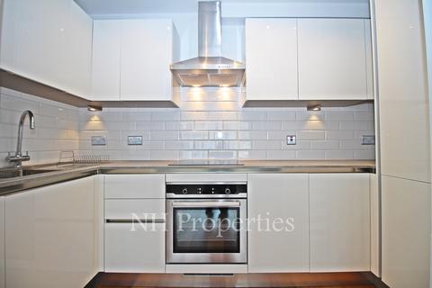 3 bedroom flat to rent, Woodstock Avenue, LONDON NW11