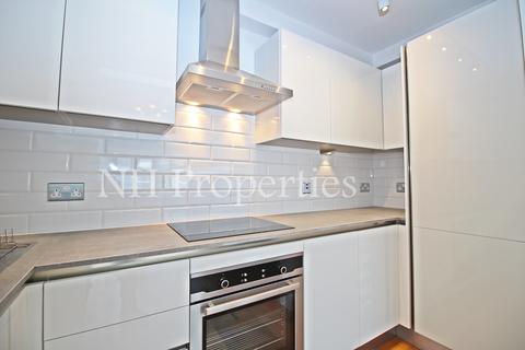 3 bedroom flat to rent, Woodstock Avenue, LONDON NW11