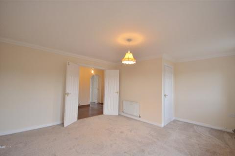 3 bedroom terraced house to rent, Foster Drive, St James Village, Gateshead, NE8