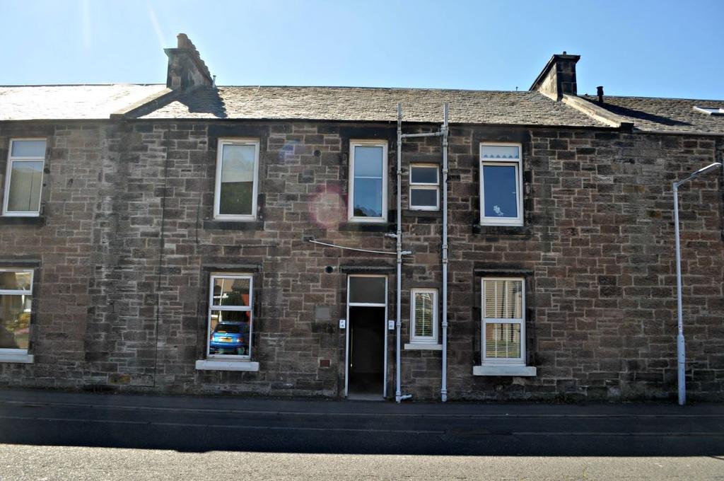 18 Glebe Place, Burntisland, KY3 0ES 1 bed flat £450 pcm (£104 pw)