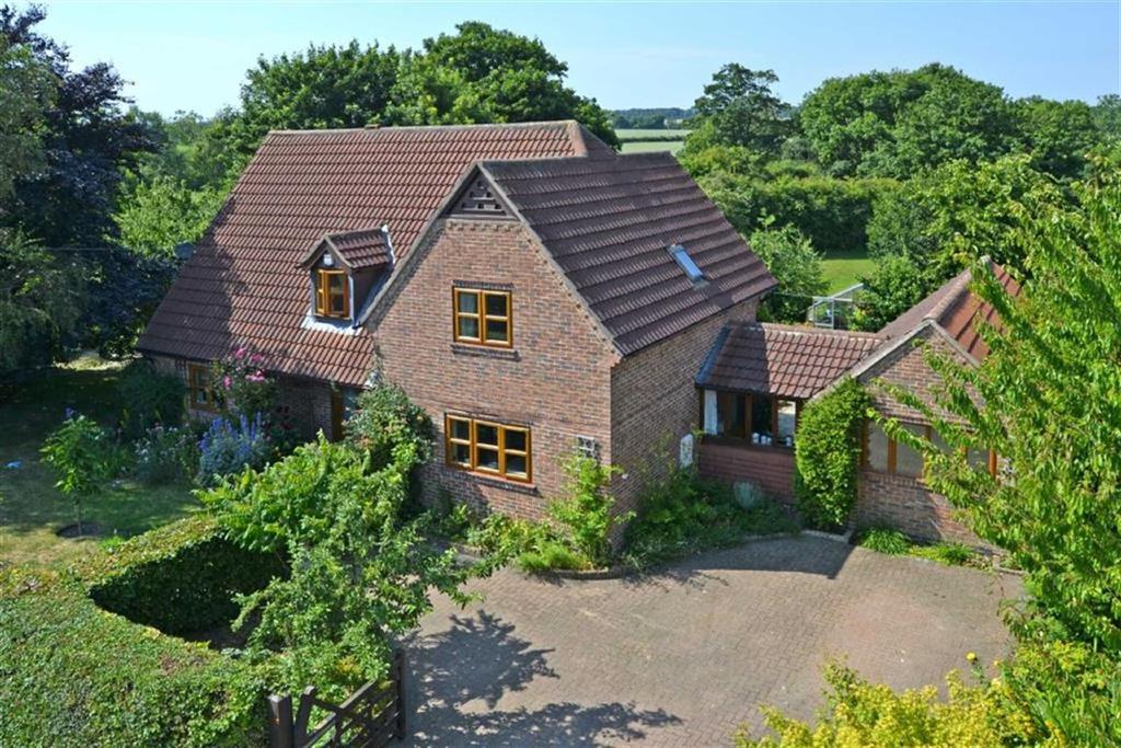 Dead Lane, Bainton, Bainton Driffield, East Yorkshire 5 bed detached
