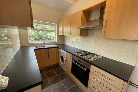 2 bedroom end of terrace house to rent, Cunliffe Street, Edgeley