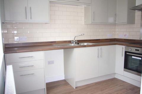 3 bedroom end of terrace house to rent, High Street, Rawciffe, Nr Goole, DN14 8QL