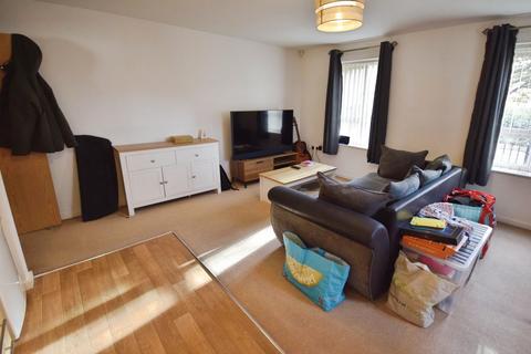 1 bedroom ground floor flat to rent, Blythe Court, Burslem