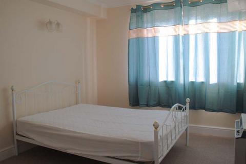 2 bedroom flat to rent - Old Dover Road, Canterbury
