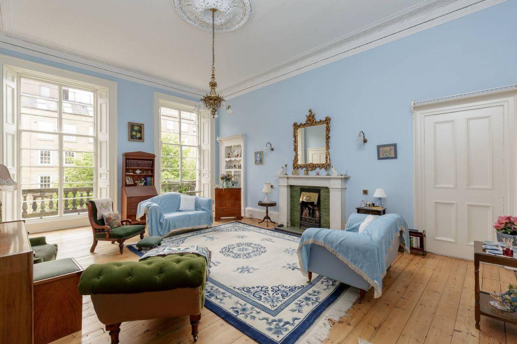 9 (1F) Brunswick Street, Edinburgh, EH7 5JB 1 bed flat £330,000