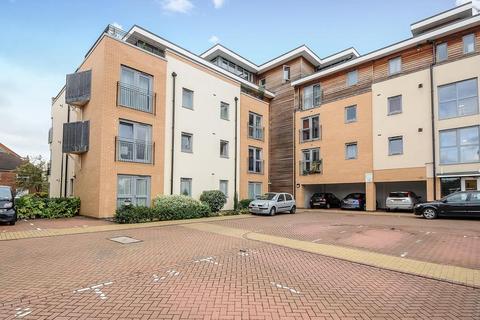 2 bedroom apartment to rent - The Pavilions,  Windsor,  SL4