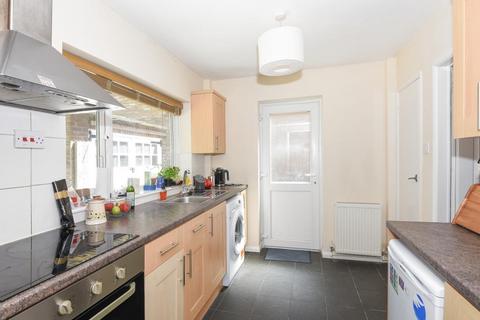 3 bedroom semi-detached house to rent, Old High Street,  Headington,  OX3