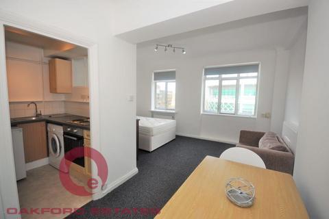 Studio to rent, Euston Road, Euston, London NW1