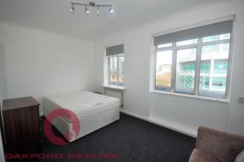 Studio to rent, Euston Road, Euston, London NW1