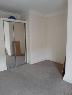 2 bedroom flat to rent, Seedhill Road, Paisley, Renfrewshire, PA1