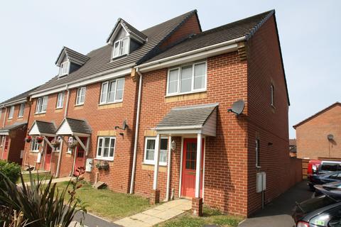 2 bedroom end of terrace house to rent - Andover