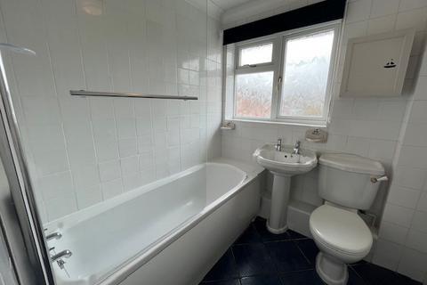 3 bedroom semi-detached house to rent, Applebrook, Shifnal