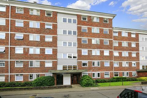 2 bedroom flat to rent, Carisbrooke House, Courtlands, Richmond TW10