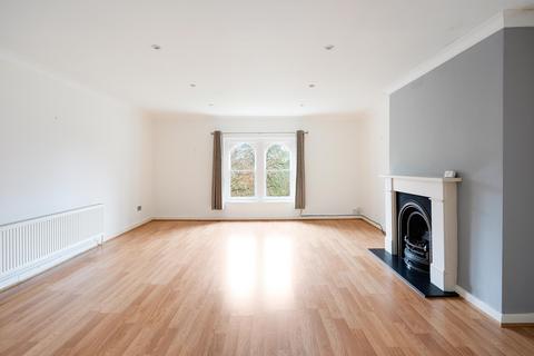 2 bedroom flat to rent, Top floor flat, Westbury Park, Westbury Park