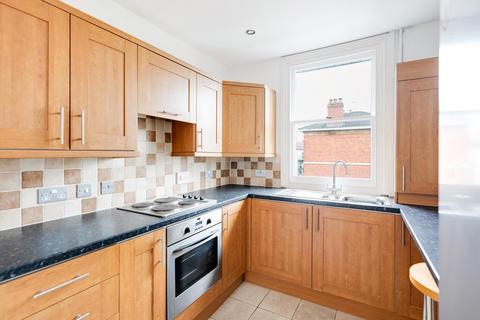 2 bedroom flat to rent, Top floor flat, Westbury Park, Westbury Park