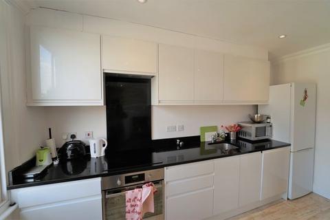 2 bedroom apartment to rent, Lanhill Road, Maida Vale W9