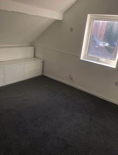 3 bedroom terraced house to rent, Lincoln Road, Wrockwardine Wood, Telford