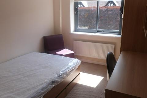 1 bedroom in a house share to rent, Westgate Street, Gloucester