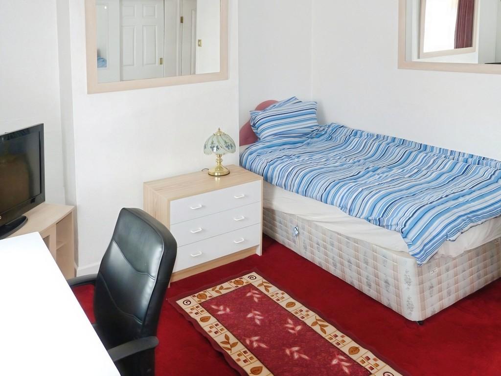 4f86ebea-bedroom 20three 20additional