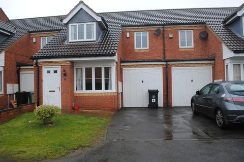 3 bedroom terraced house to rent, Hever Close, Grantham