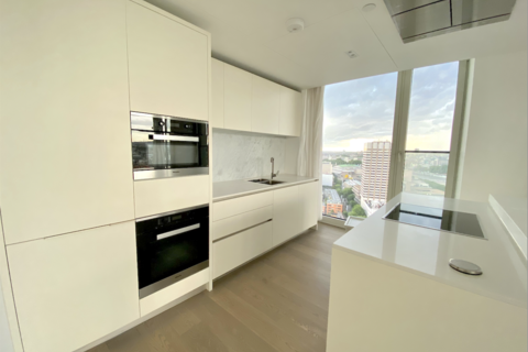 2 bedroom apartment to rent, Southbank Tower, Upper Ground, London, SE1