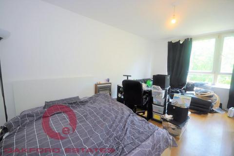 3 bedroom flat to rent, Old Street, Clerkenwell, London EC1V