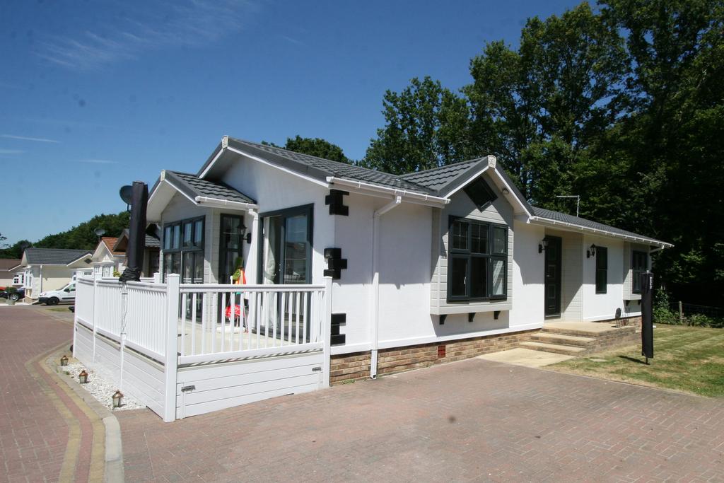 Woodlands Lodge Park, Woodlands Park, Woodlands Park, Biddenden TN27 2