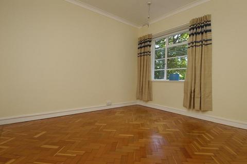 2 bedroom apartment to rent, Meadowside,  Cambridge Park,  TW1