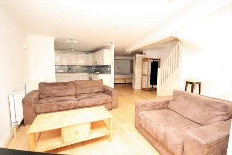 undefined, Grosvenor Avenue, Highbury