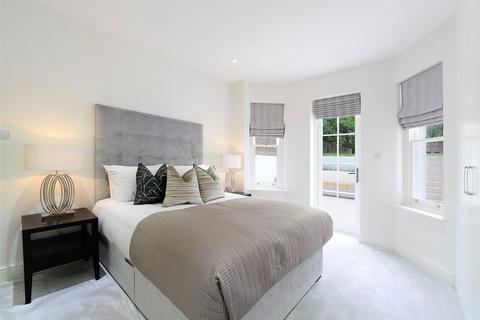 4 bedroom apartment to rent, Somerset Court, 79-81 Lexham Gardens, Kensington, London, W8