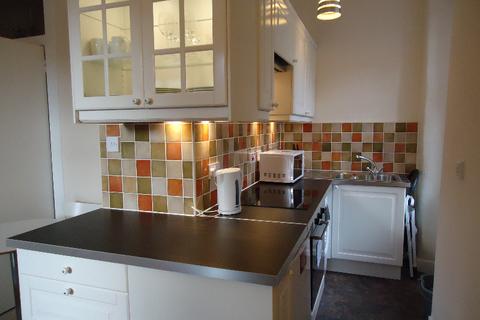 1 bedroom flat to rent, Chalmers Buildings, Fountainbridge, Edinburgh, EH3