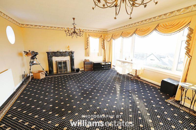 Orme View Drive, Prestatyn 4 bed detached house £279,950