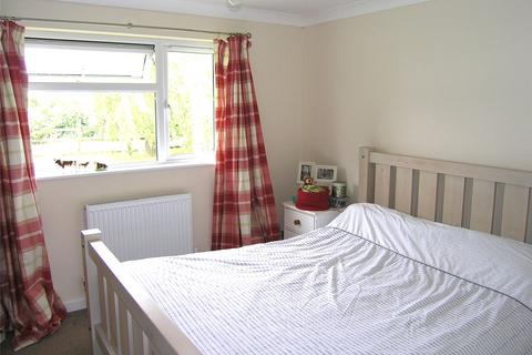 3 bedroom bungalow to rent, West Yeo, Bridgwater, Somerset, TA7