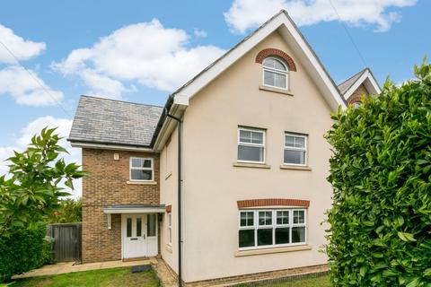 5 bedroom detached house to rent, Springfield Road, Windsor, Berkshire