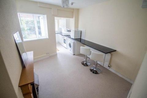 2 bedroom flat to rent - Hucknall Road, Carrington, Nottingham, NG5 1AB