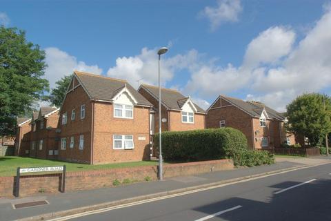 2 bedroom apartment to rent, Gardner Road, Christchurch BH23