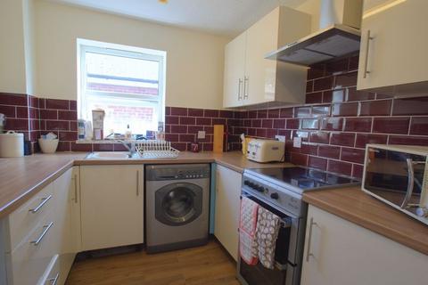 2 bedroom apartment to rent, Gardner Road, Christchurch BH23