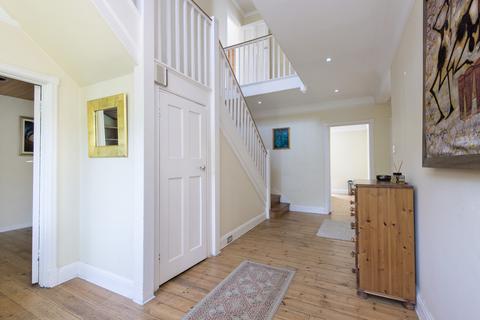 5 bedroom house to rent, Barham Road, SW20