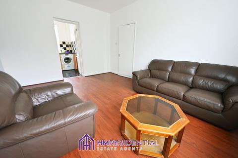 3 bedroom flat to rent, Diana Street, Arthurs Hill NE4