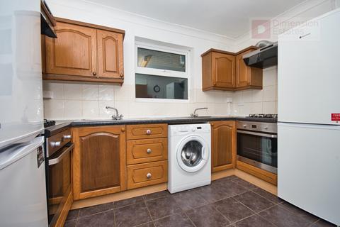 4 bedroom terraced house to rent, Hermitage Road, Manor House, Finsbury Park, London, N4