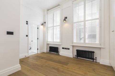 2 bedroom apartment to rent, Shaftesbury Avenue, Chinatown W1